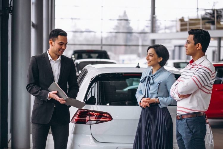 Perhatikan 5 Hal Ini Sebelum Memutuskan untuk Sewa Mobil Perhatikan Ini Sebelum Sewa Mobil