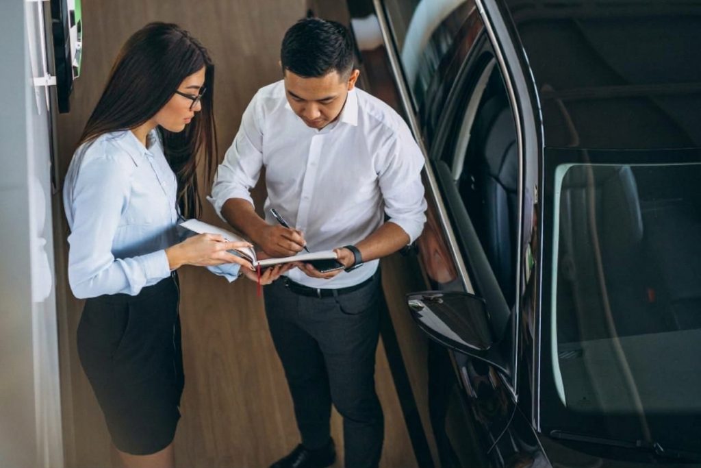 Jangan Sampai Gagal Liburan! 7 Alasan Pentingnya Sewa Mobil Lebih Awal Sewa Mobil Untuk Musim Liburan